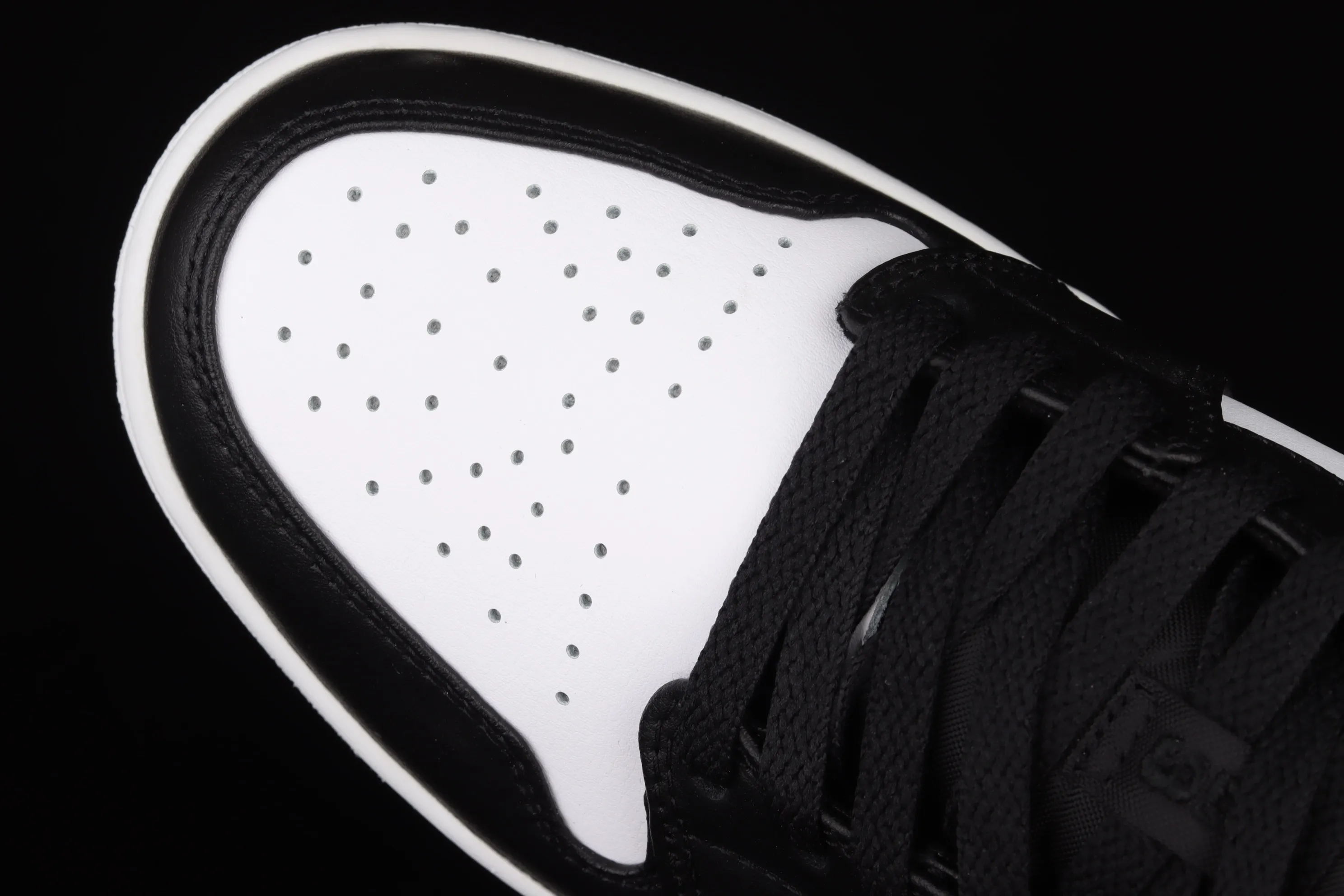 All categories Air Jordan Jordan series basketball shoes Air Jordan 1 Low G version pure original Air Jordan 1 Low AJ1 Joe 1 black and white gray low-top cultural leisure sports sneakers 553558-040